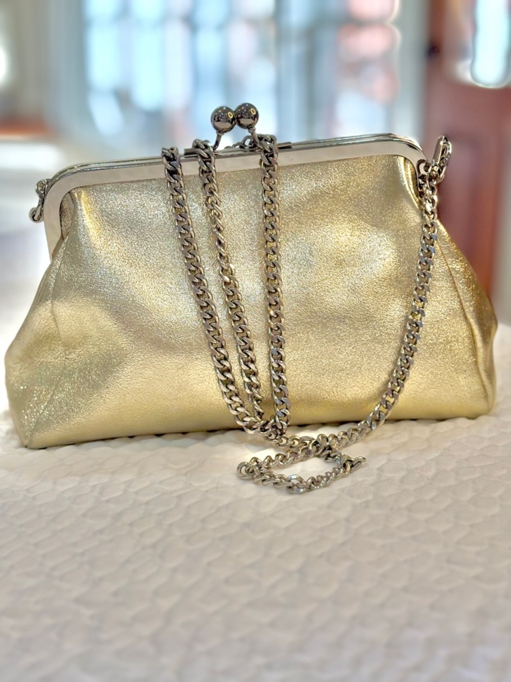 Uno Alla Volta Metallic Gold Leather Silver toned Kiss lock Crossbody Clutch EUC